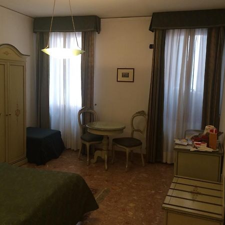 Ca Del Pozzo Hotel Венеция Екстериор снимка